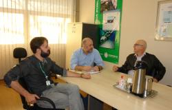 Presidente da Prodabel Leandro Garcia, participa de reunião com o Presidente da Fumsoft, Leonardo Fares Menhem e com o Diretor de Infraestrutura da Prodabel, Leonardo Roscoe