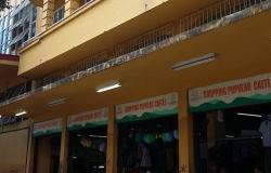 Fachada do Prédio do Shopping Popular Caetes