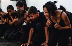 Seis participantes do Evento Encenação, que inclui oficinas com artes cênicas.