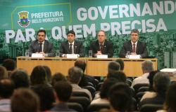 Quatro componentes da mesa de abertura do 1º Seminário de Integridade Pública: Leonardo de Araujo Ferraz, controlador-geral do Município de Belo Horizonte; Wagner de Campos Rosário, ministro da Transparência e Controladoria-Geral da União; Paulo Lamac, vice-prefeito de Belo Horizonte; e Marcelo Zenkner, promotor de justiça do Ministério Público do Espírito Santo.