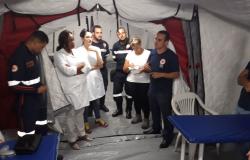 Sete profissionais da saúde estão dentro de Posto de Atendimento Médico